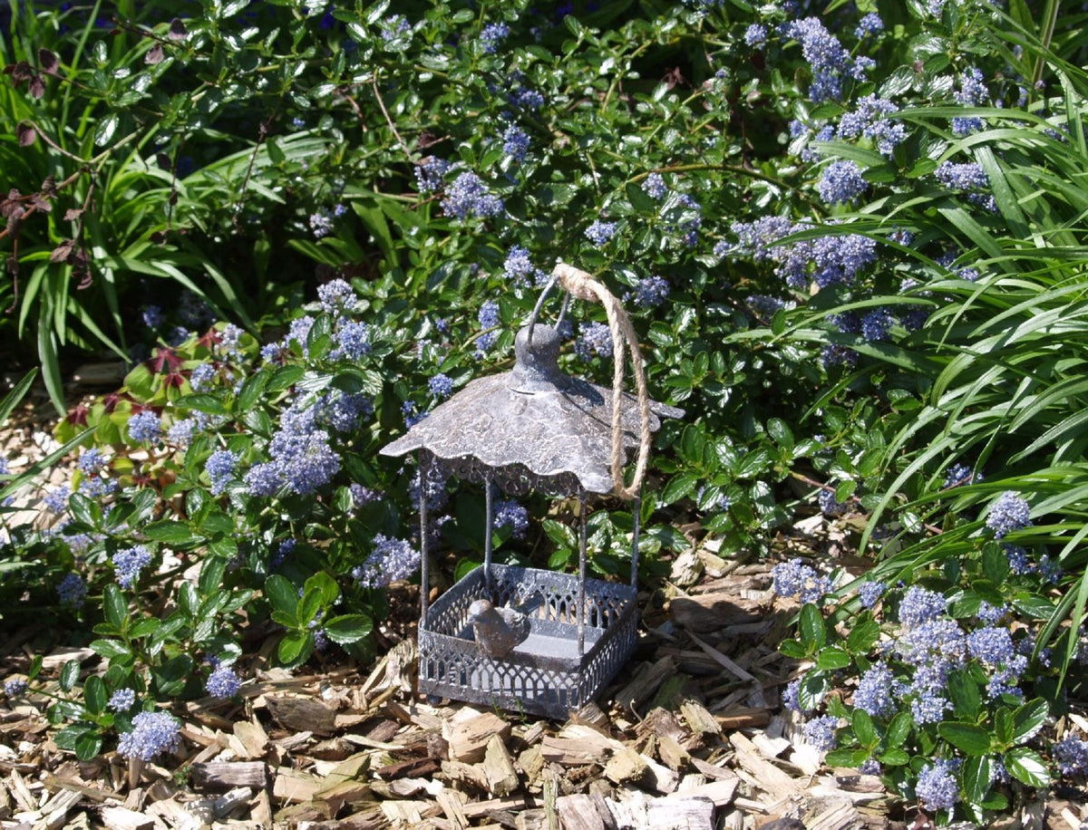 Vogeltränke Vogelbad Futterstelle zum Hängen, Herz Shabby Chic Metall Gartendeko