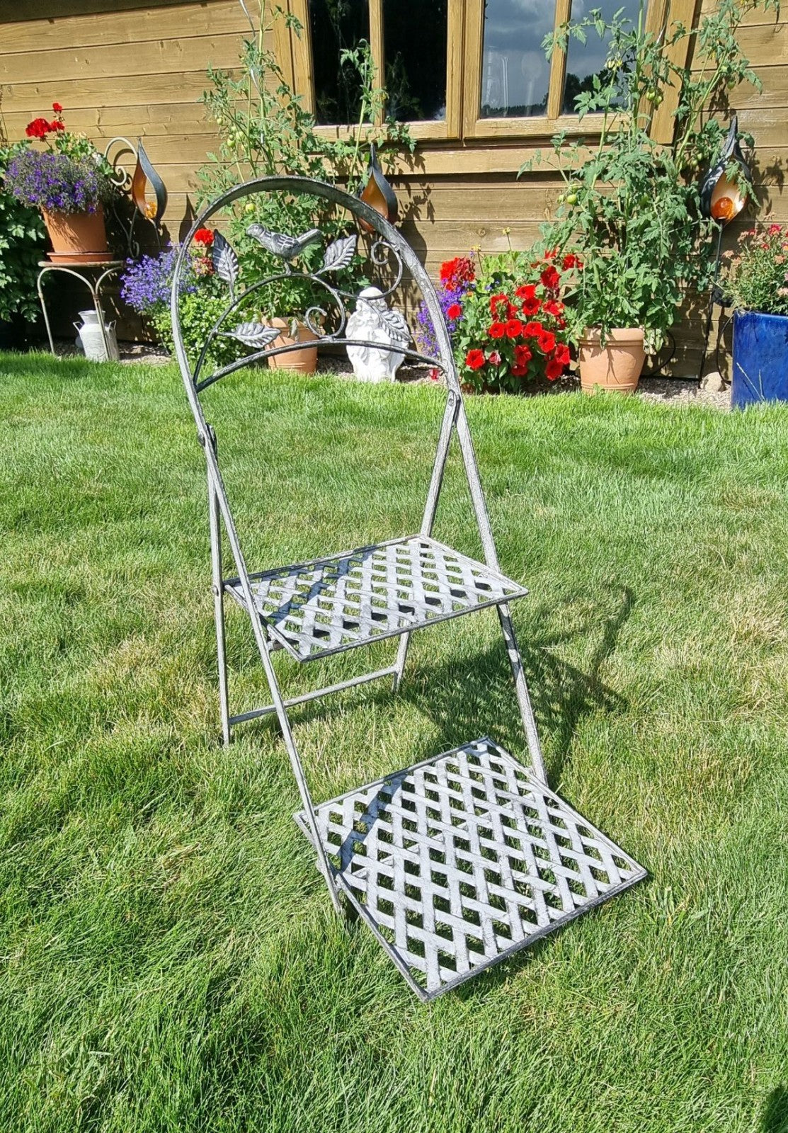 BLUMENTREPPE Gartentisch Blumenständer antikgrau BEISTELLTISCH  Metall 70cm Neu