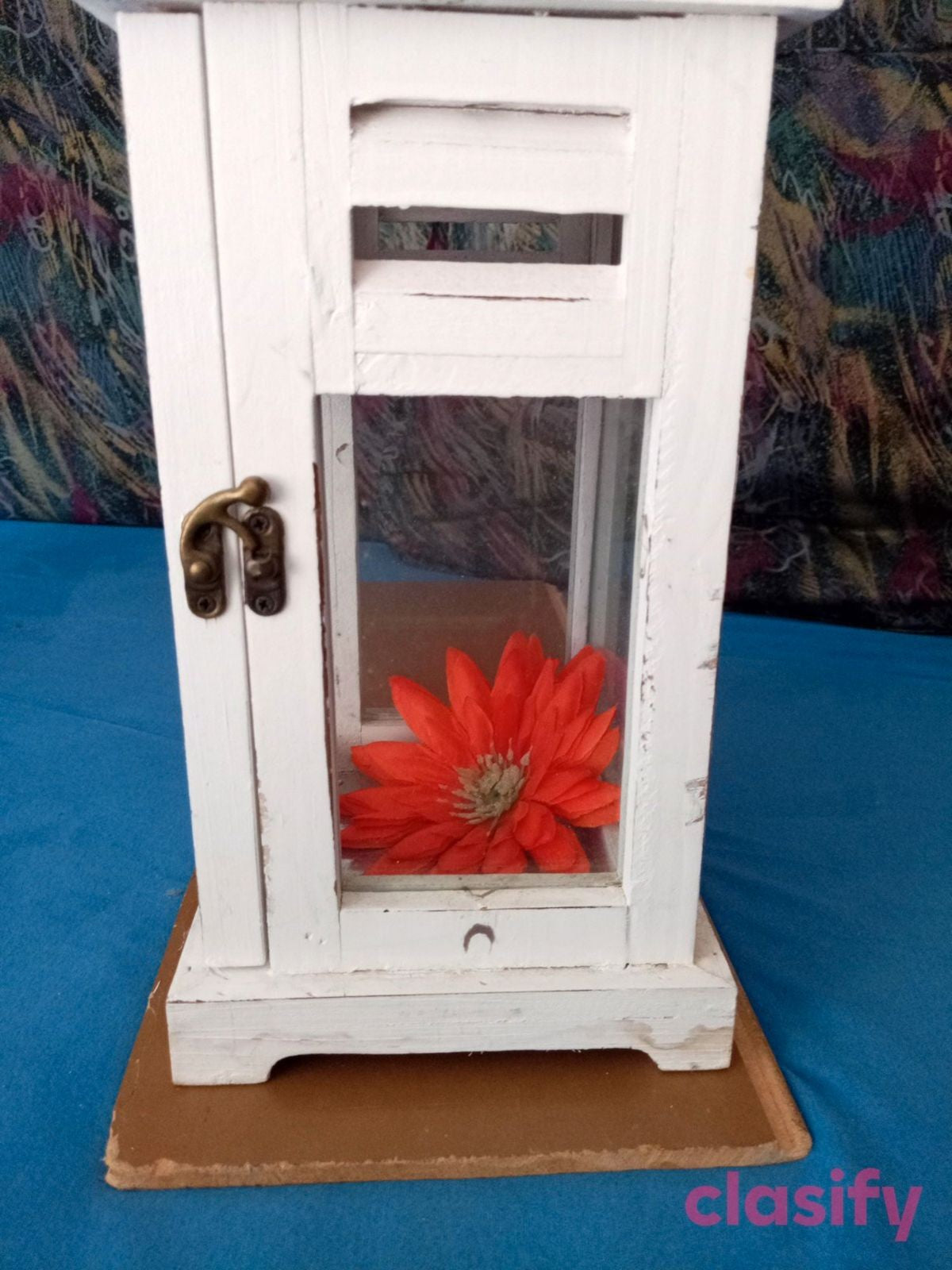 Weiße Deko Laterne Holz Metall Glas mit Ornamentdach und Tür Windlicht Kerzen A