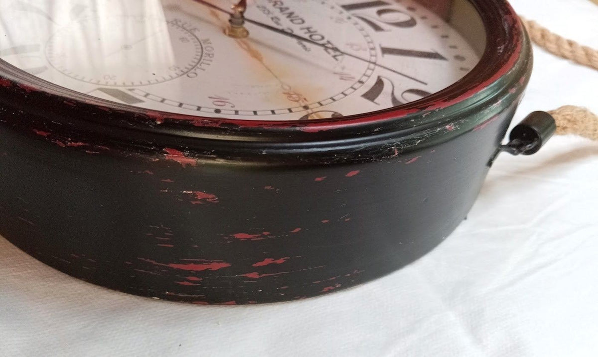 Wanduhr Nostalgie Landhausstil Grand Hotel Tau Aufhängung Neu
