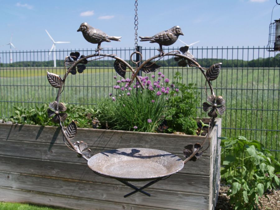 Vogeltränke Vogelbad Futterstelle zum Hängen, Herz Shabby Chic Metall Gartendeko