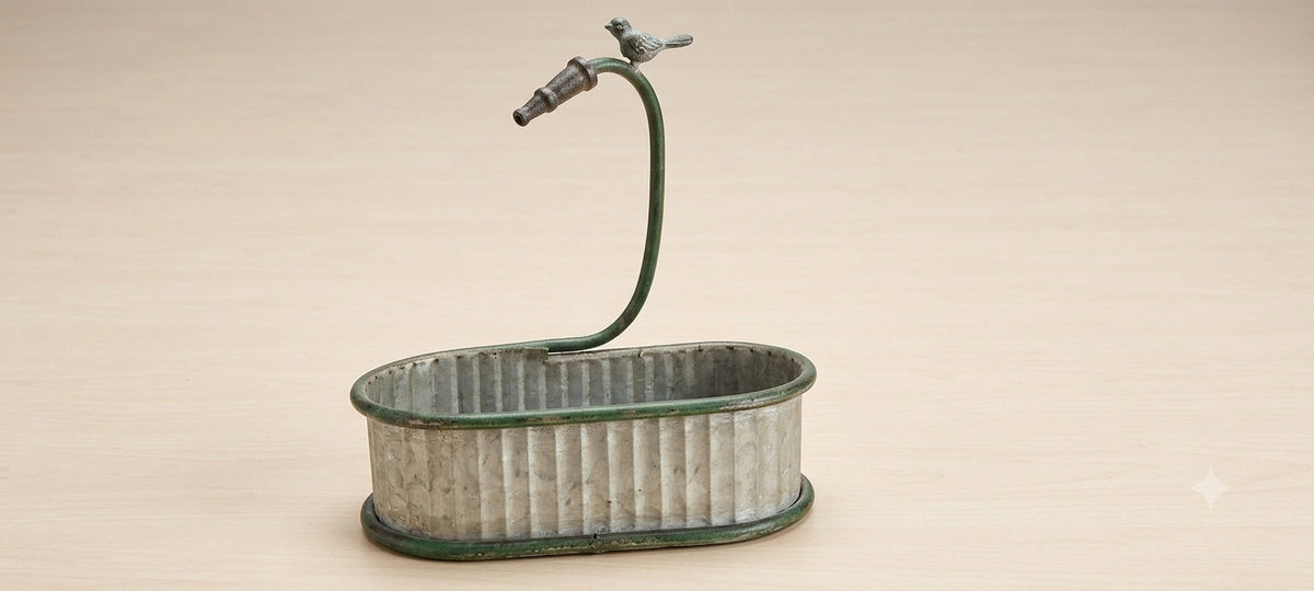 Vintage Metall Pflanzgefäß im Shabby Chic & Landhausstil -Wasserhahn Blumentopf