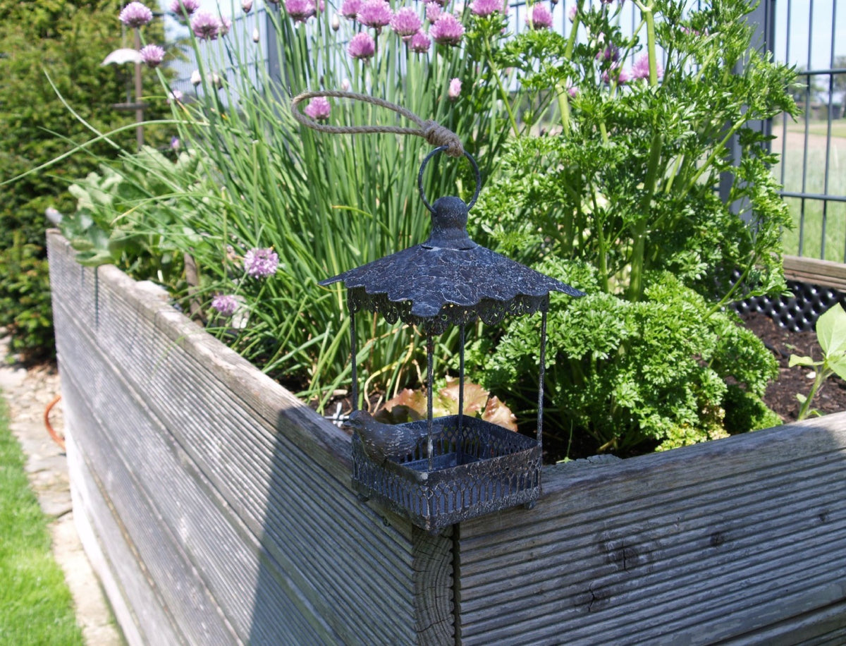 Vogeltränke Vogelbad Futterstelle zum Hängen, Herz Shabby Chic Metall Gartendeko